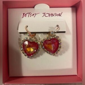 BETSEY JOHNSON Heart-Shaped Salmon Pink & Clear Crystal Dangle Drop Earrings NWT